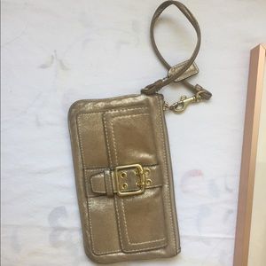 Coach gold wristlet👍🏼